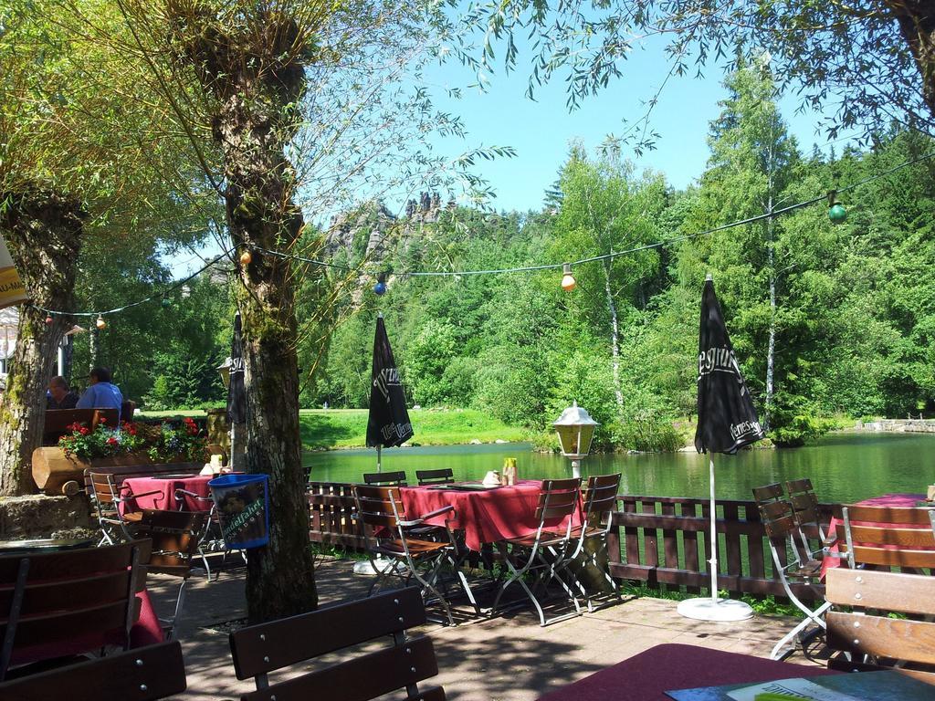 Hotel Gondelfahrt Kurort Jonsdorf Exterior photo